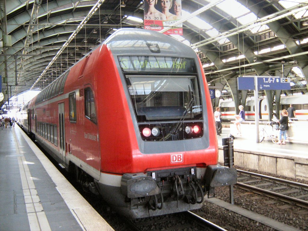 S-Bahnersatzzug in Bln-Ostbahnhof