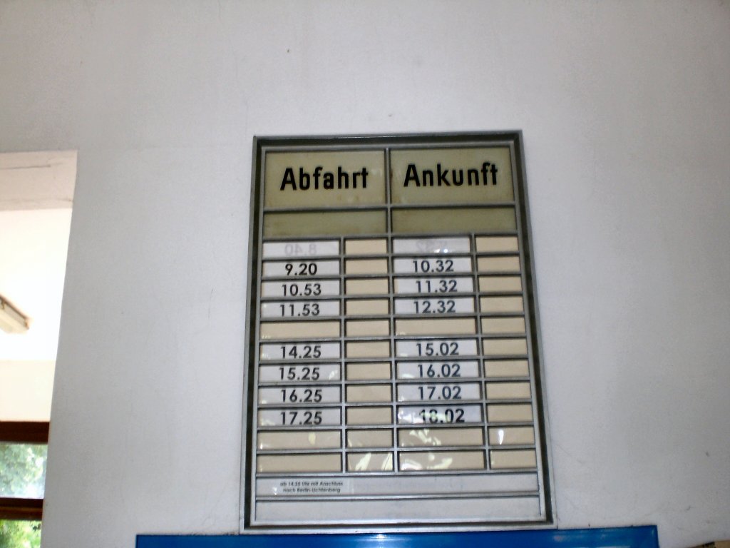 Abfahrtstafel in Buckow