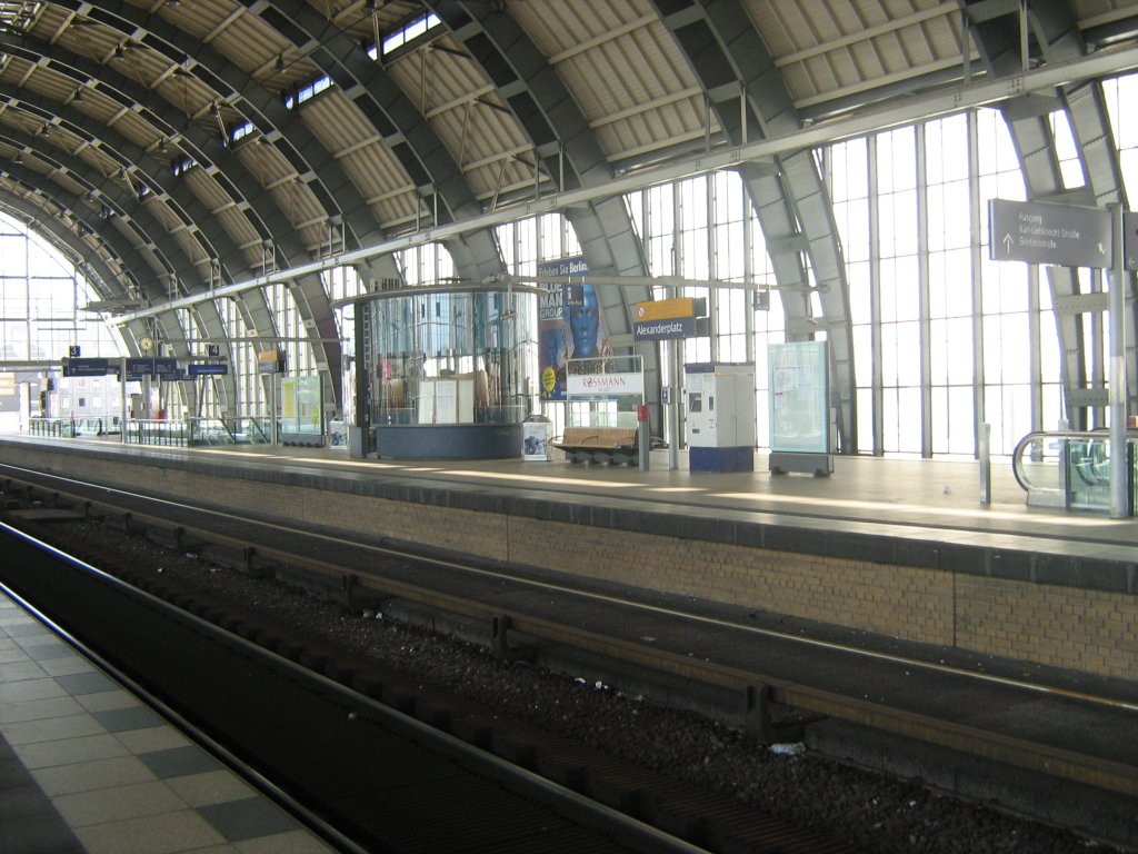 Bhf Alexanderplatz ohne S-bahnbetrieb