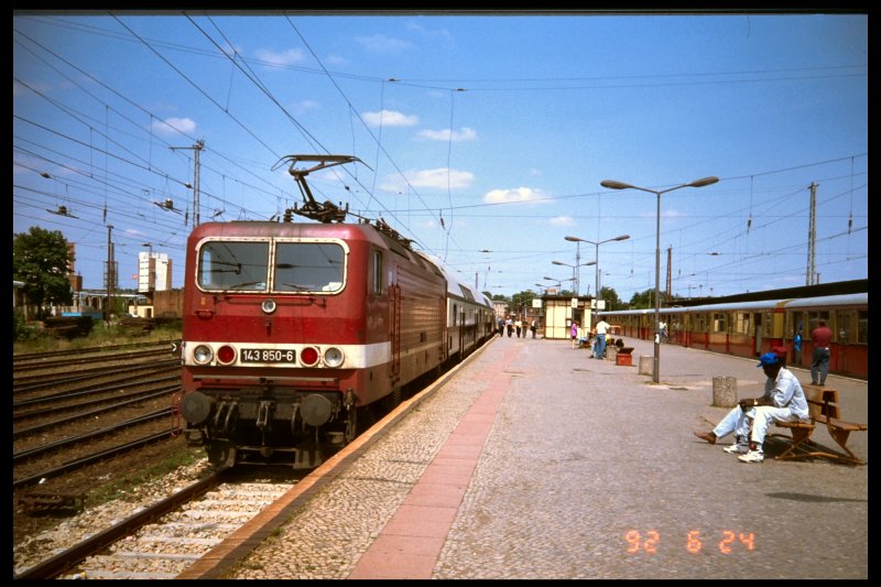 BR 143 (243) in Erkner