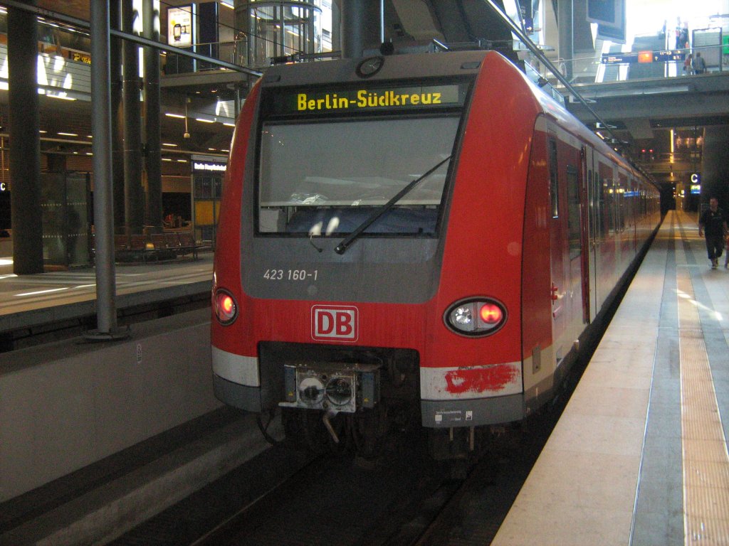 BR 423 im Hauptbahnhof