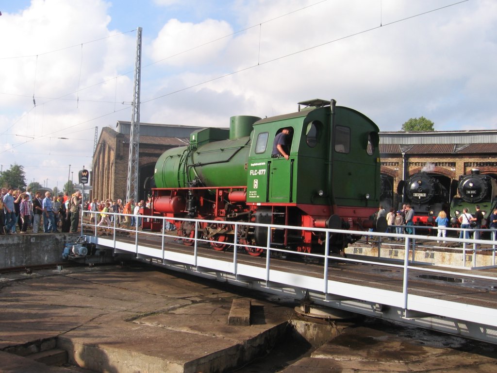 dampfspeicherlok auf der Drehscheibe