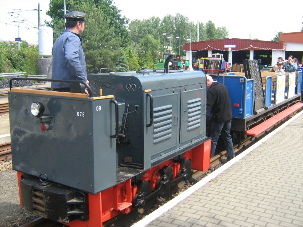 Dieselzug der Parkeisenbahn Cottbus