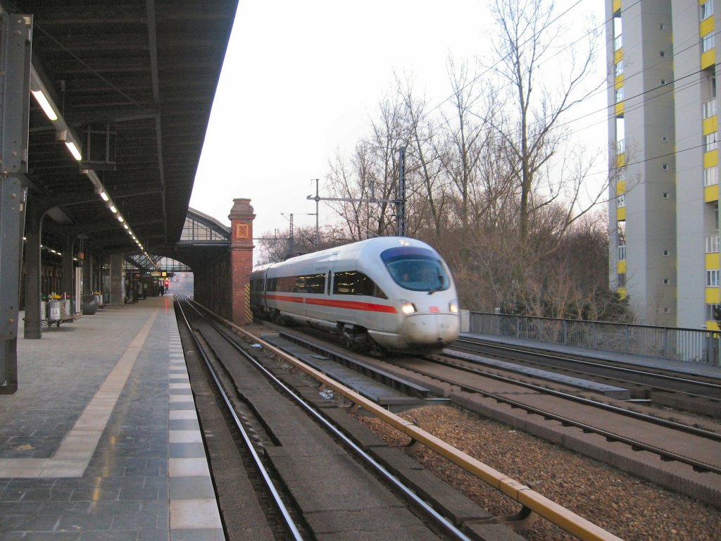 Durchfahrt ICE auf der Stadtbahn