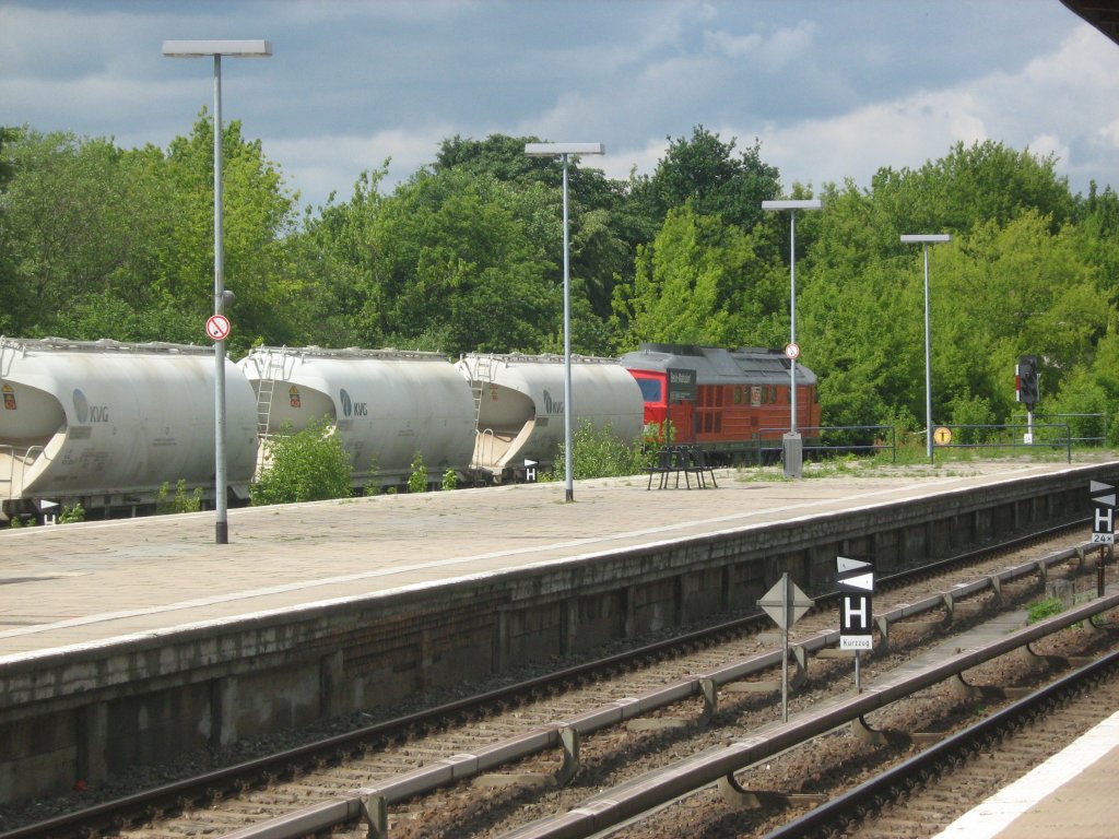 Gterzug mit 232er-Diesellok