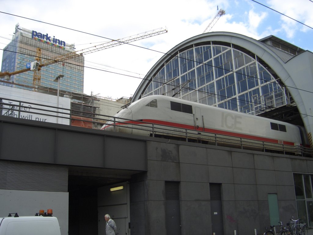 ICE am Alexanderplatz