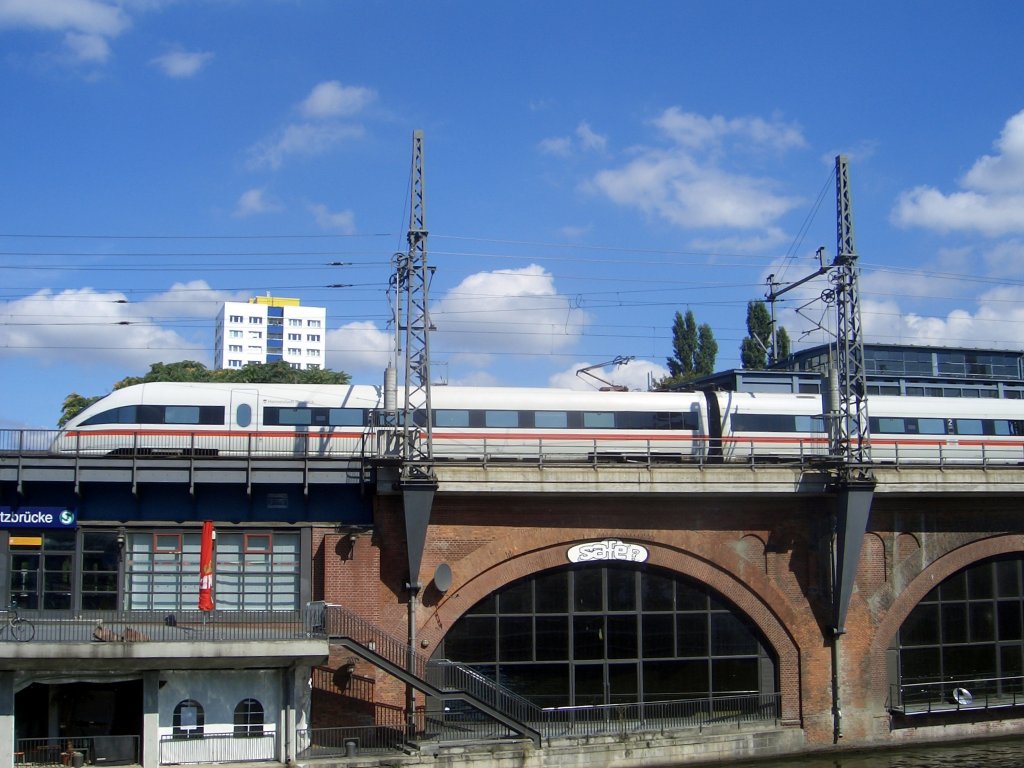 ICE an der Jannowitzbrcke