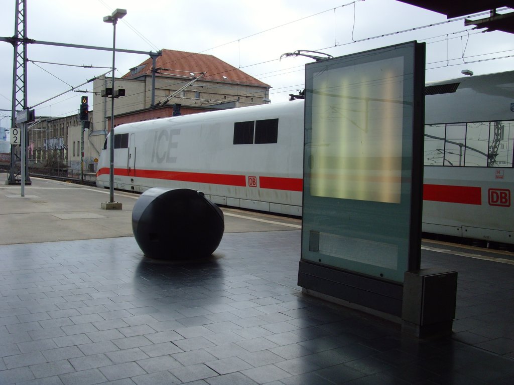 ICE auf der Stadtbahn