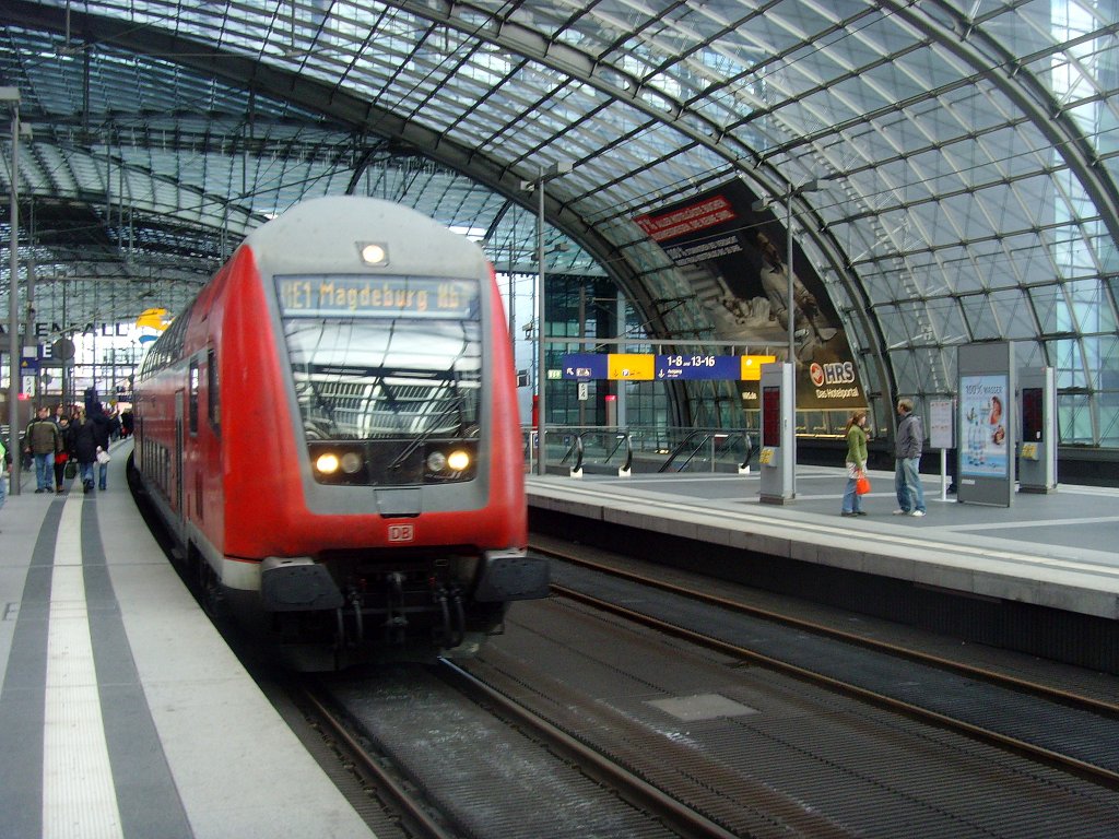 RE im Hauptbahnhof