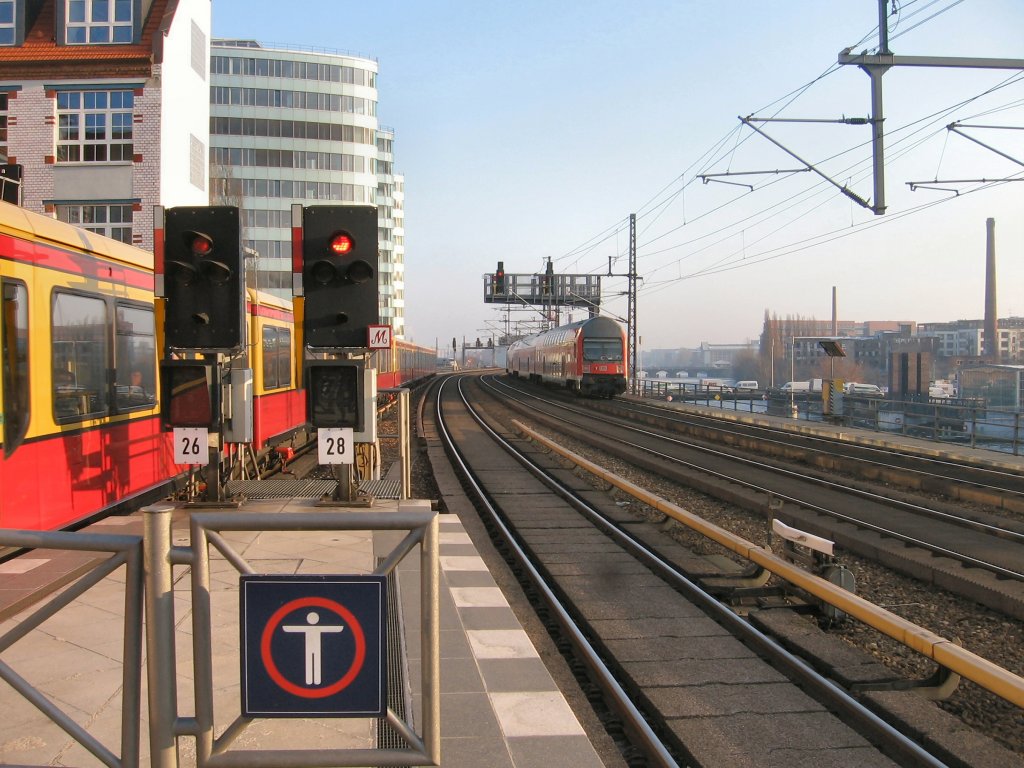 RE- und S-Bahn auf der Stadtbahn