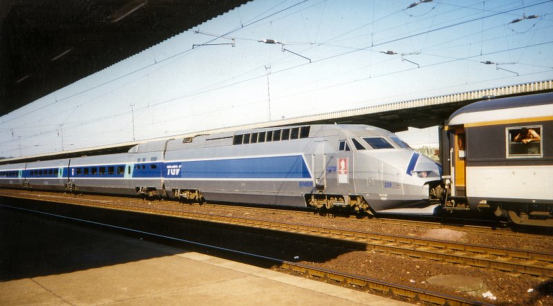 TGV in Schnefeld