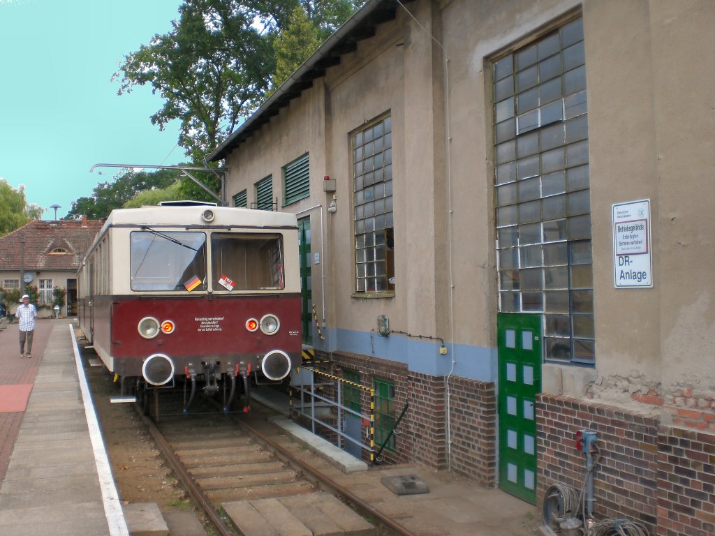 Triebwagen am Lokschuppen